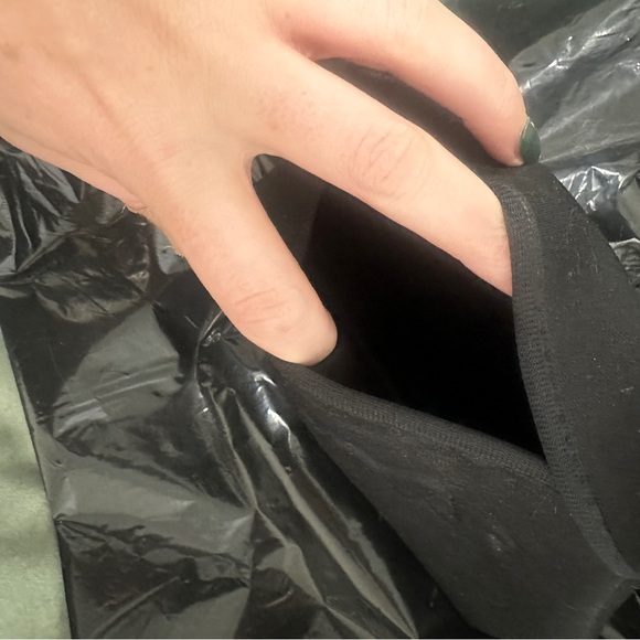 Skims Mini Nylon Bag - Picture 3 of 5